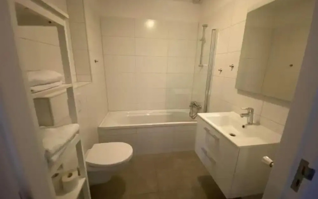 Hotel La Noire - Delft City Centre