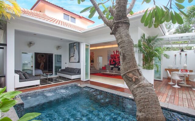 Pratumnak Regal Villa