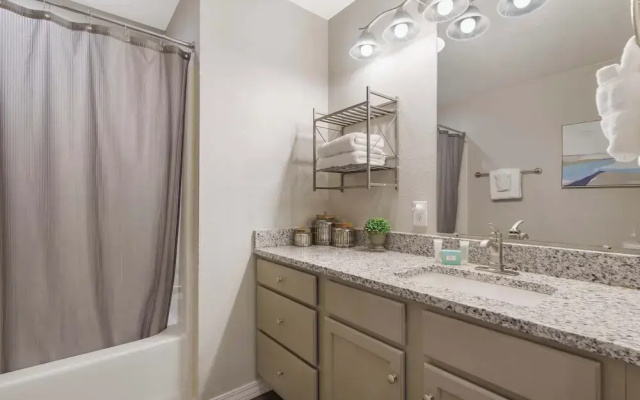 Hillside Duo - 2 Units in The Vineyards Resort