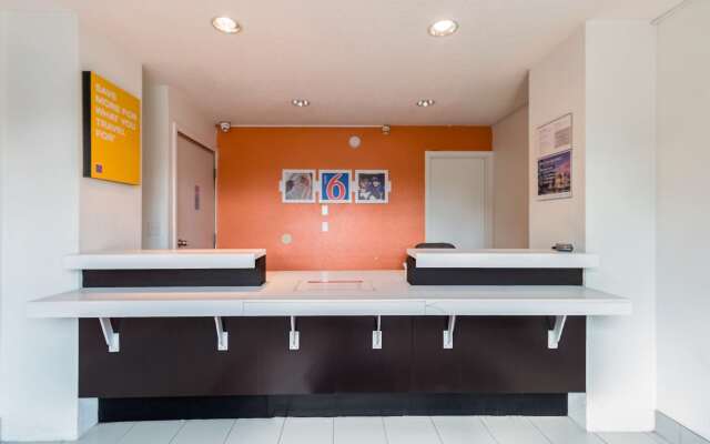 Motel 6 Beaverton, OR