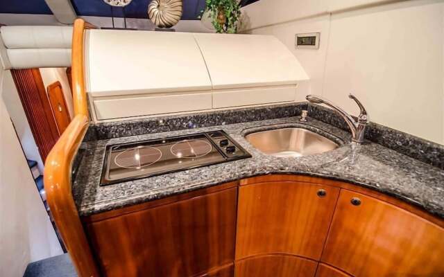Jamaica Sports Fishing and Cruises LTD.