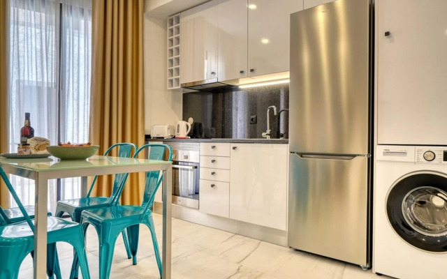 Beco Santa Emilia 2F a Home in Madeira