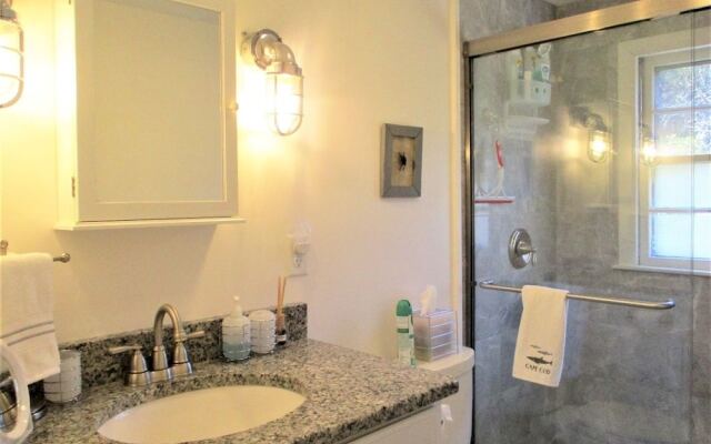 387 Strawberry Hill - 4 Bedroom House