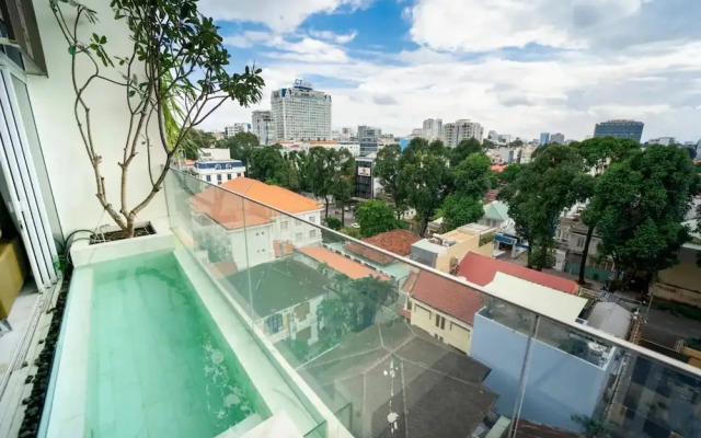 Serenity Sky Suites in Distrist 3