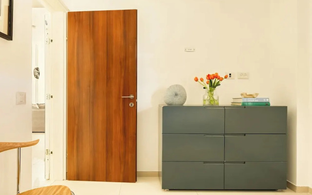 Shenkin Eclectic Blue Apt by Sea N' Rent