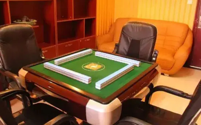 Dengfeng Business Hotel