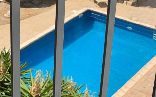Sea view 1bed apartment with pool in Peyia B15