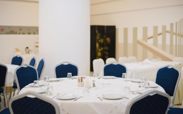 Karalis City Hotel