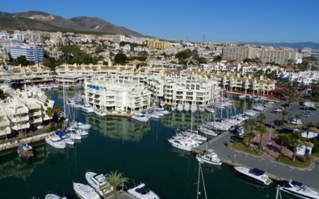 Apartment - 3 Bedrooms with WiFi - 107877