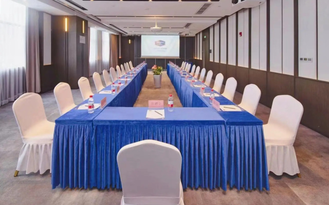 Hampton By Hilton Shenzhen North Station