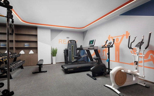 Holiday Inn Express Shanghai Gumei by IHG