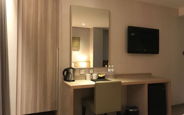 Smile 73 Hotel
