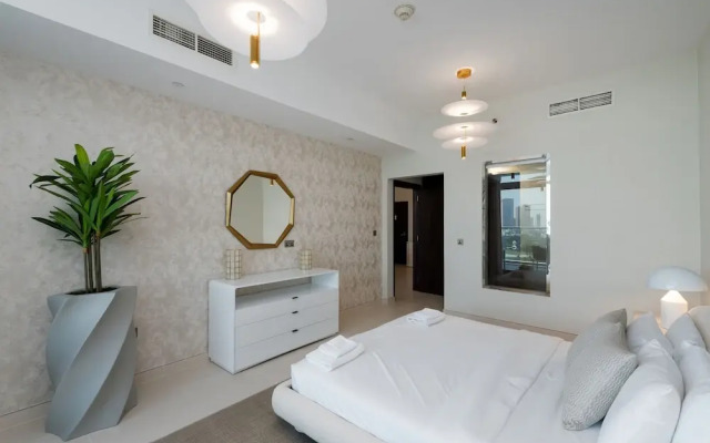 Urban 1BR Palm Apt w Beach Access