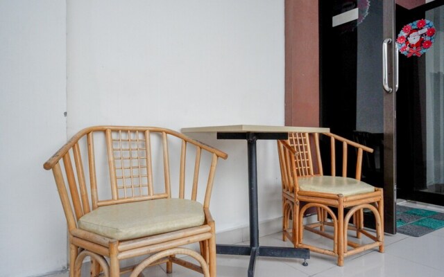 RedDoorz @ Hotel Bumi Palupy