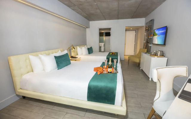 Riviera Hotel South Beach
