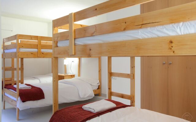 Large Guell Apartment