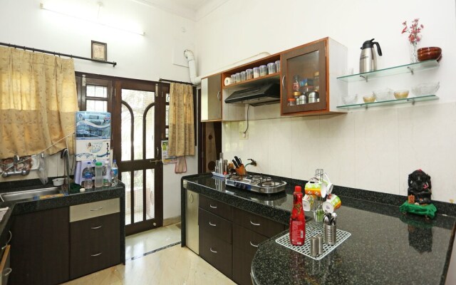 OYO 9776 Home Near Bohra Ganesh Temple