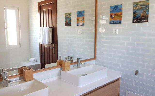 Villa Sequoia - Beach and Lake Private Holidays