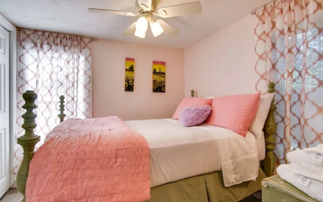 Charming Salisbury Getaway w/ Grill & Fire Pit!