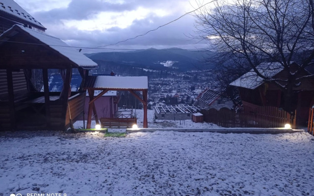 Сімейний котедж КРАЄВИД