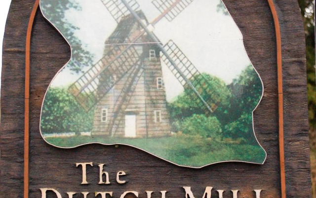 The Dutch Mill Hotel