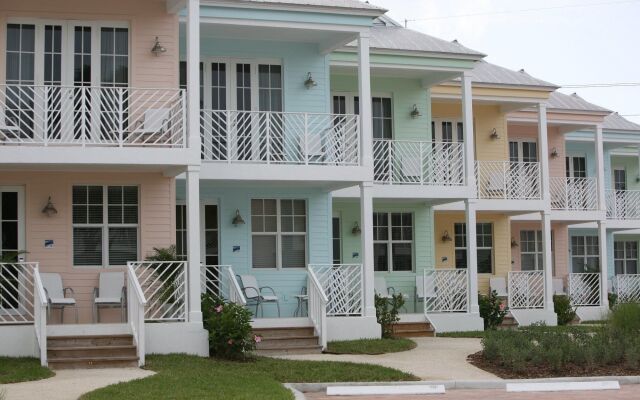 Islander Bayside Villas and Boatslips