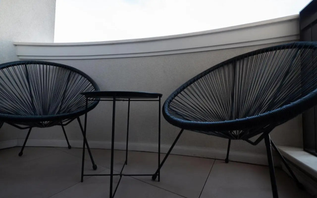 Novos Luxury Suites
