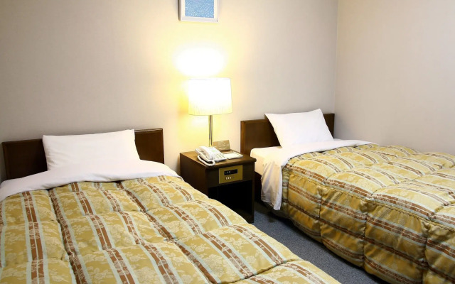 Hotel Route-Inn Court Minami Alps
