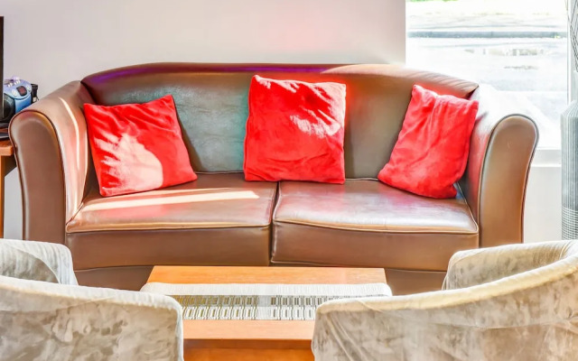 The Hotel Rafiya, Redditch