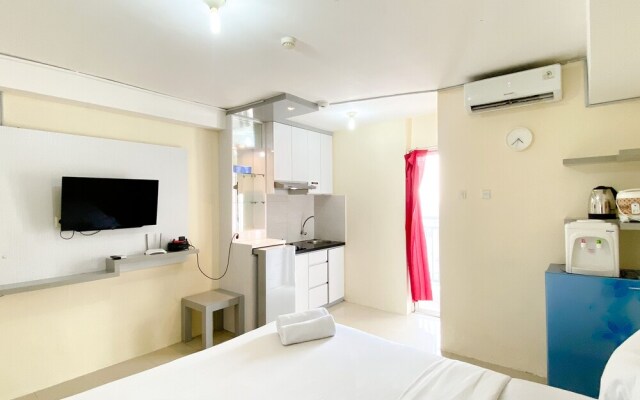 Comfort And Strategic Studio At Bassura City Apartment