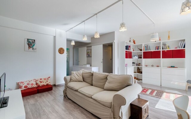 Three-roomed With Terrace & Garage - 7th Heart