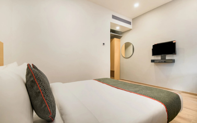 OYO Townhouse 217 The Awadh Airport