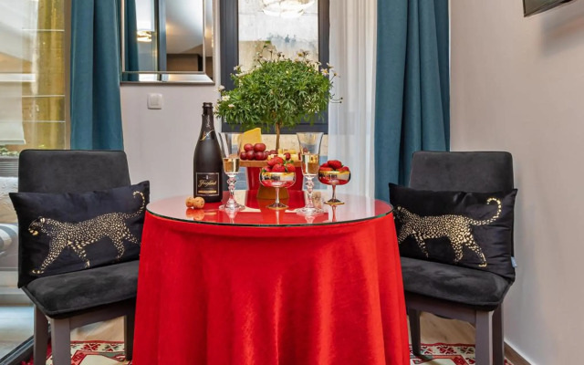 Perfect Downtown Apartment A217