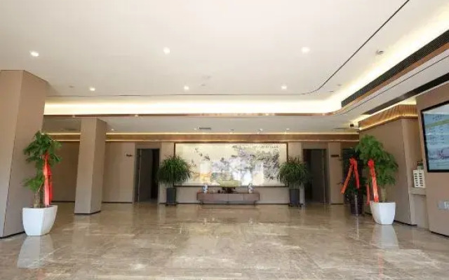 Hong Qing Lou Hotel