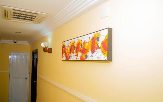 Hotel 3 J