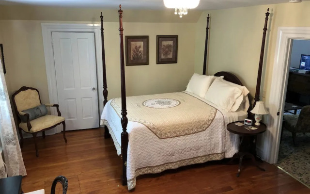 The Parsonage Inn LLC