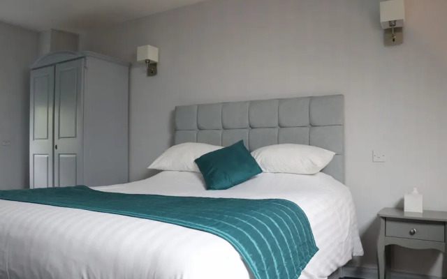 The Littleover Lodge Hotel