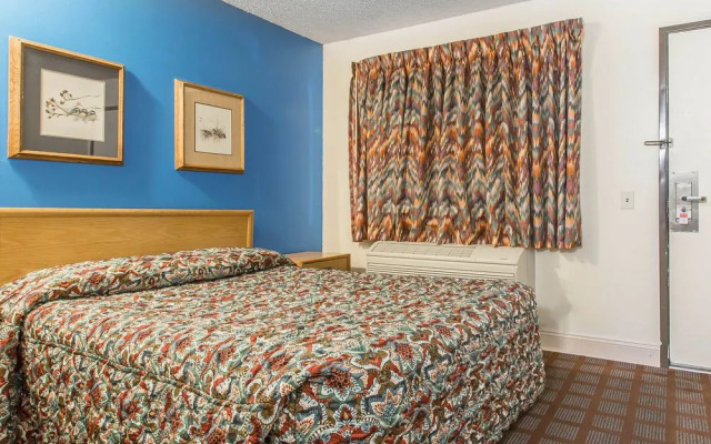 Econo Lodge Wildwood Inn
