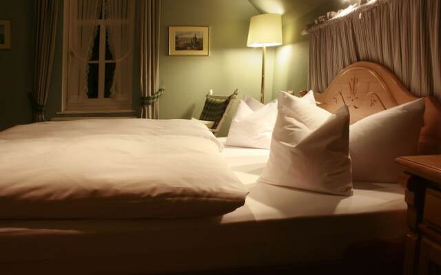 Hotel Grüne Tanne Mandelholz