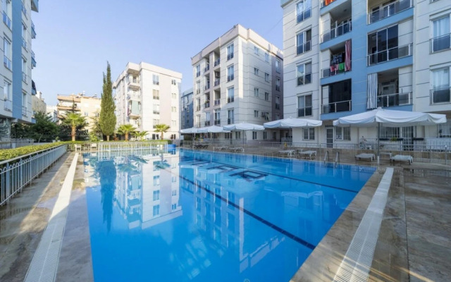 Fantastic Flat in Antalya With Shared Garden