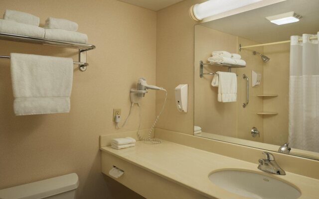 Spark by Hilton Toronto Airport