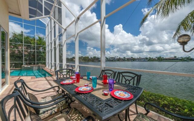 Waterfront Home With Pool, spa and 2nd Floor Balcony