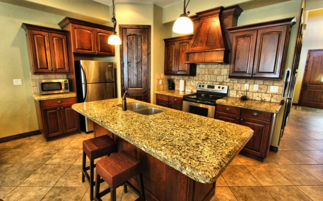Canyon Villas at Coral Ridge