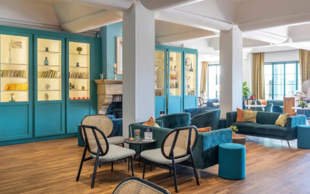 Latitudes Beach Hotel