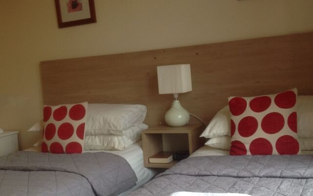 Auld Manse Guest House & Apartment