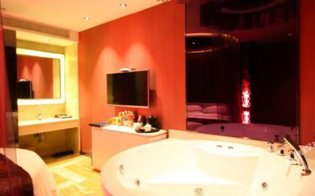 九江城市之光酒店