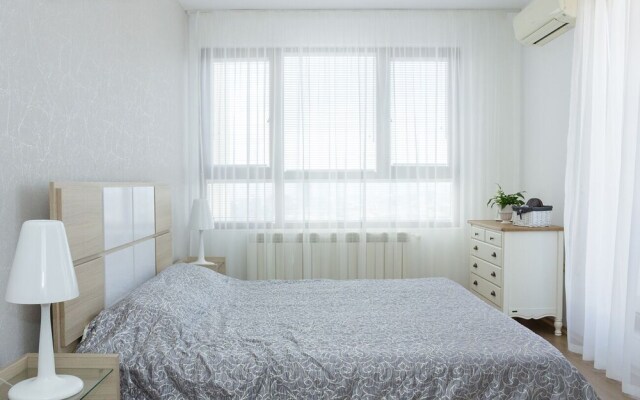 FM Luxury 1-BDR Apartment  with Terrace