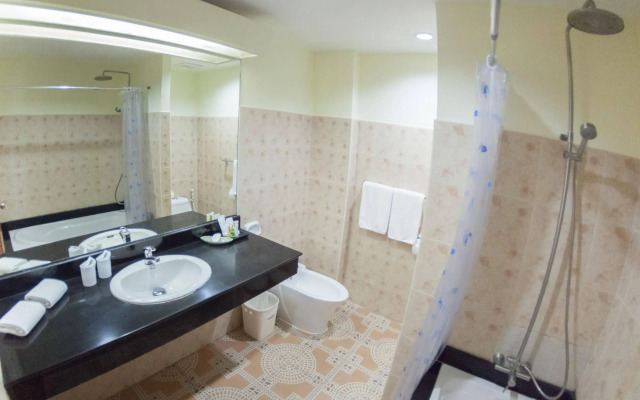 Chalong Beach Hotel Phuket