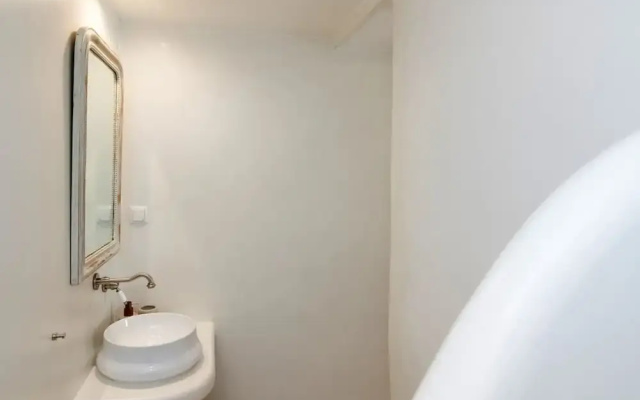 Cycladic House Tinos in the Heart of Tinos City