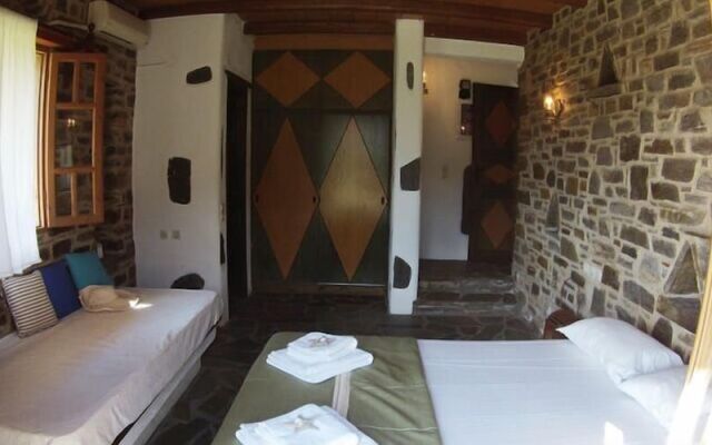 Arokaria Hideaway Suites